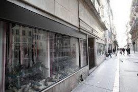 Vitrine de magasin de chaussures