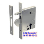 top serrure pour portail avec le garantie. Possible de installer par nos serruriers pas cher et pro. Deplacement Rapide et pas cher