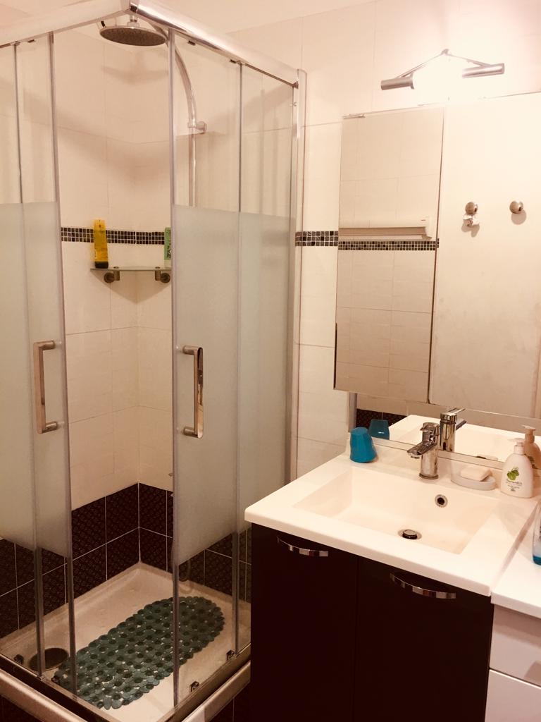 Plombier AOZ 77installé douche à Melun